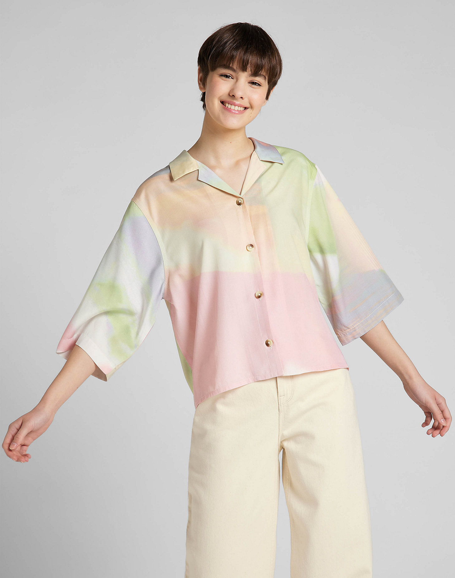 Resort Service Shirt in Canary Green main view