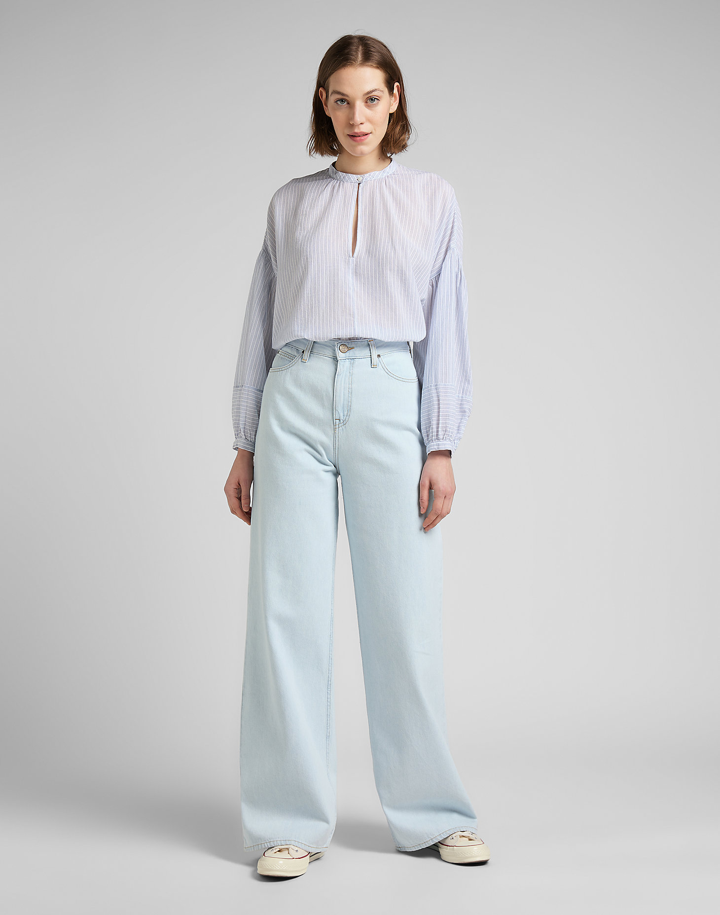 Relaxed Blouse in Bright White alternative view 2