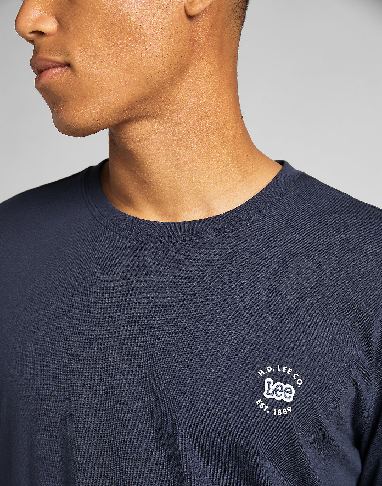 Long Sleeve Patch Logo Tee in Navy alternative view 4