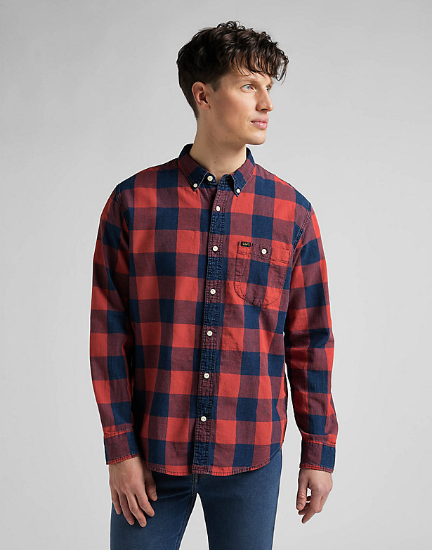 Riveted Shirt in Real Red