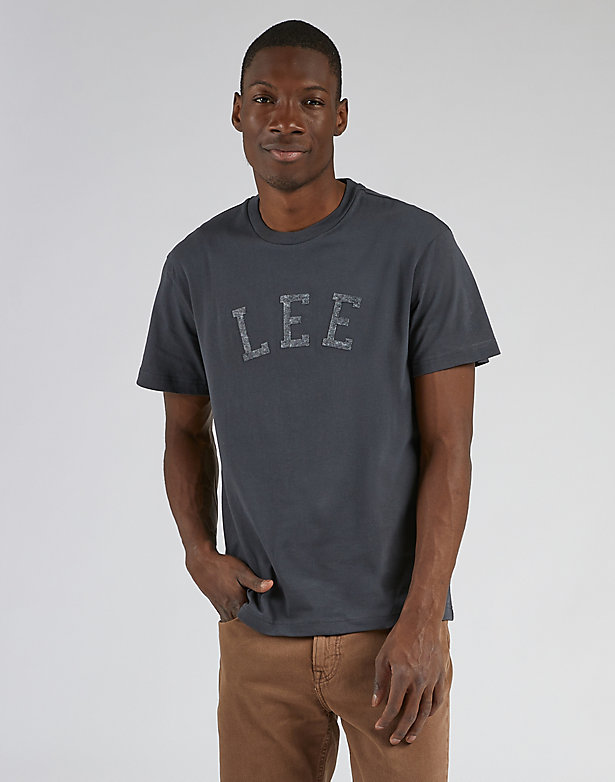 Short Sleeve Applique Tee in Washed Black