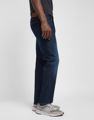 Daren Low Stretch in Strong Hand alternative view 3