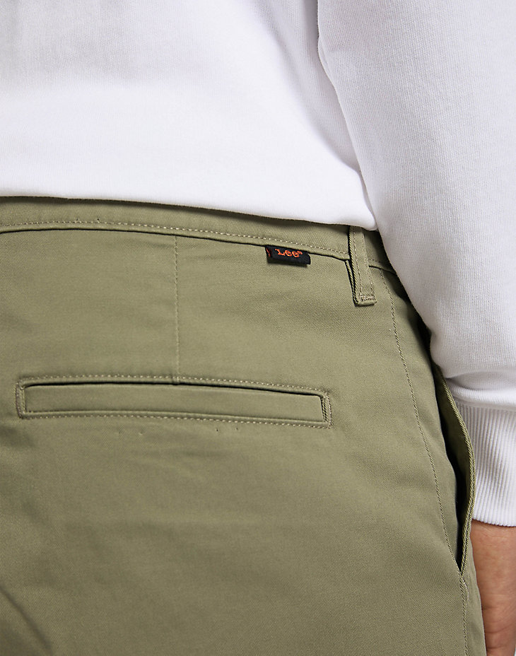 Relaxed Chino in Olive Green alternative view 4
