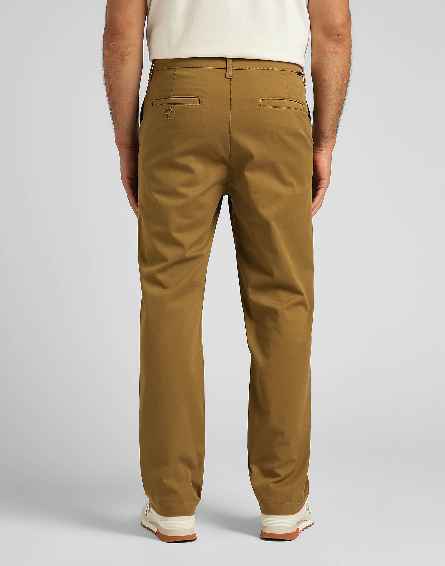 Relaxed Chino in Tumbleweed alternative view 1