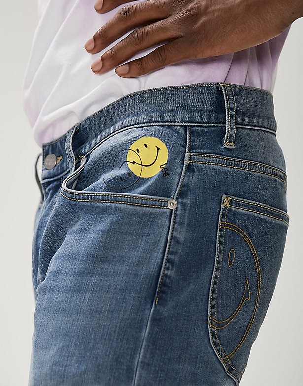 Men's Lee® X Smiley® Pant in Mid Shade
