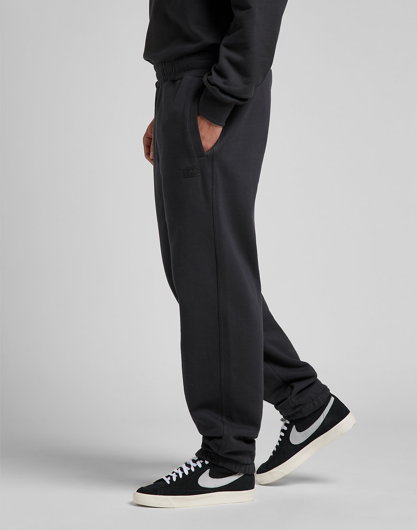 Sweat Pant in Washed Black alternative view 3